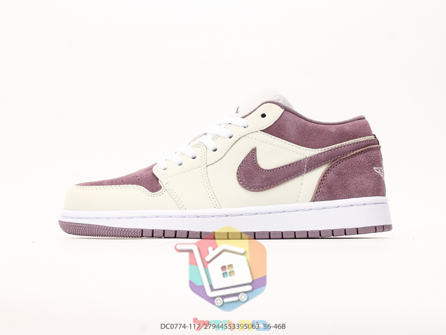 נעלי Air Jordan 1 Low בורדו ושמנת, בורדו ואפור