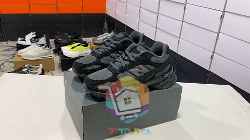 נעלי New Balance 9060 שחור ואפור כהה 1