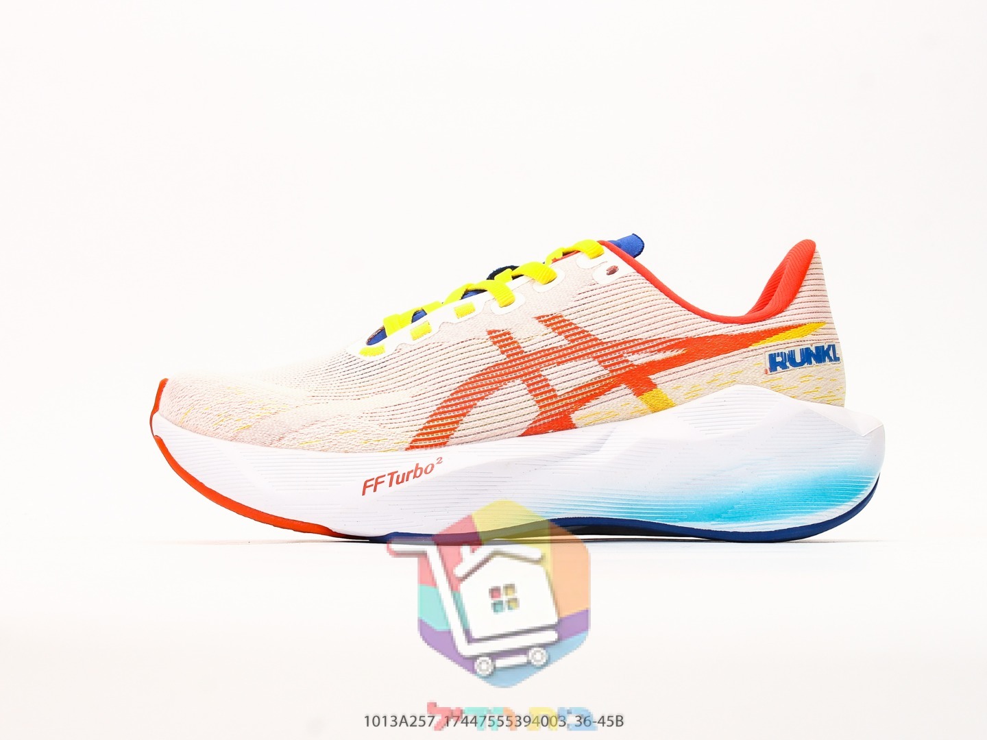 נעלי ריצה ASICS Novablast 6 שמנת וכתום