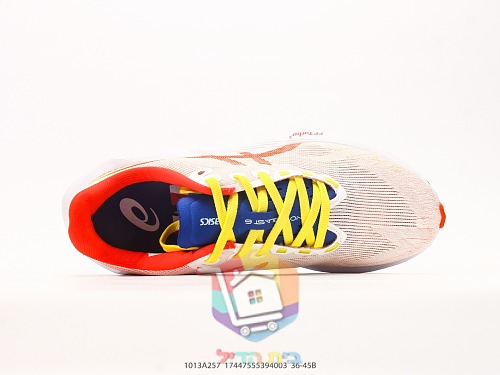 נעלי ריצה ASICS Novablast 6 שמנת וכתום 7