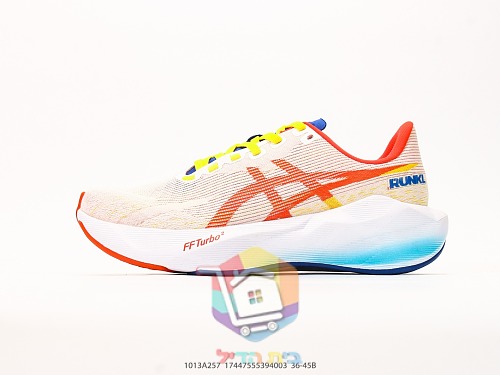 נעלי ריצה ASICS Novablast 6 שמנת וכתום 9