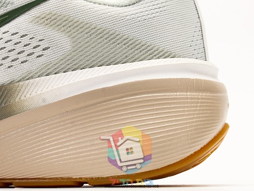 Nike Laufschuhe aus Mesh, in fünf Farben 18