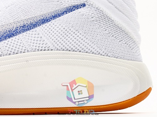 נעלי כדורסל Nike לבנות עם סוליית גומי 2