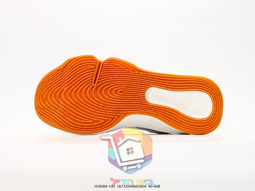 נעלי כדורסל Nike לבנות עם סוליית גומי 5