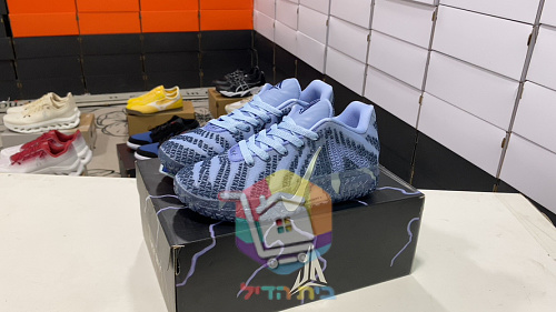 נעלי כדורסל Nike בשני גוונים 10