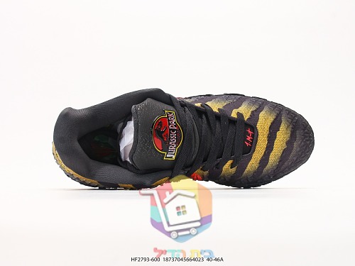 נעלי כדורסל Nike בשני גוונים 17