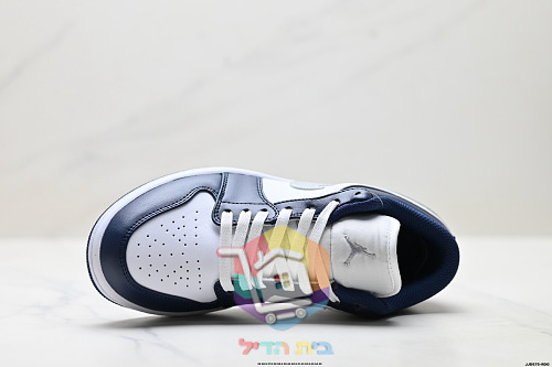 נעלי Air Jordan 1 Low בארבעה גוונים לגברים 8