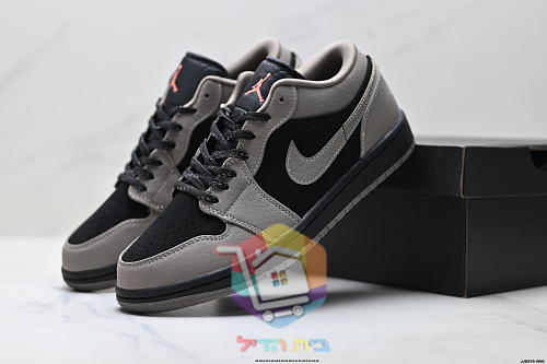 נעלי Air Jordan 1 Low בארבעה גוונים לגברים 20