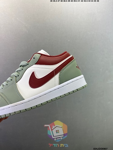 נעלי Air Jordan 1 Low בארבעה גוונים 13