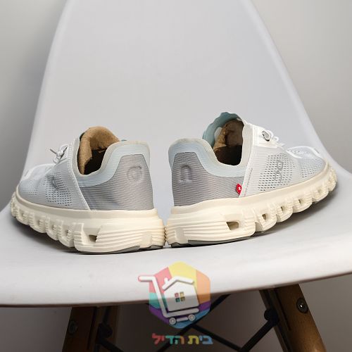 נעלי On Cloud Coast לנשים, לבן ושמנת 5
