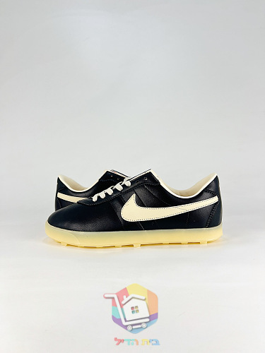 נעלי Nike Cortez כסף, שחור 17