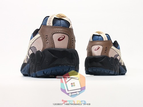 ASICS Gel-Nandi Trailschuhe aus Leder und Mesh 3