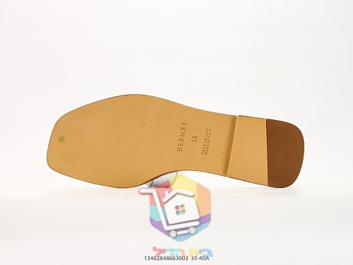 Hermès Pantoletten mit ausgeschnittenem H 12