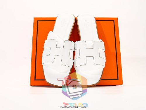Hermès Pantoletten mit ausgeschnittenem H 16