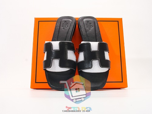 Hermès Pantoletten mit ausgeschnittenem H 40