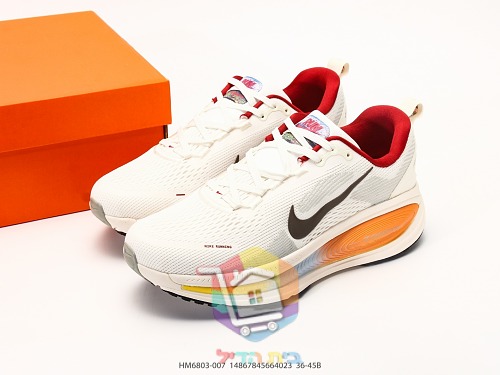 Nike Vomero 18 Laufschuhe aus Mesh 31