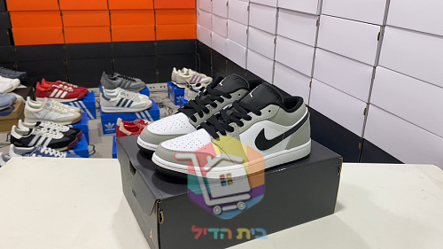 Air Jordan 1 Low in zwei Farben 11