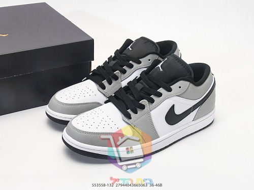 Air Jordan 1 Low in zwei Farben 12