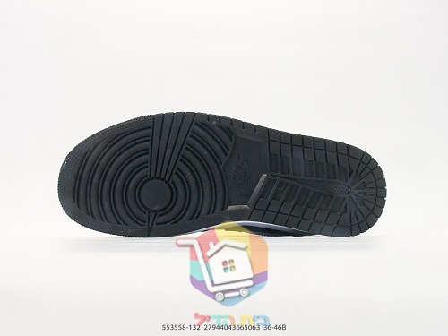 Air Jordan 1 Low in zwei Farben 17