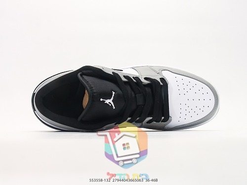 Air Jordan 1 Low in zwei Farben 18
