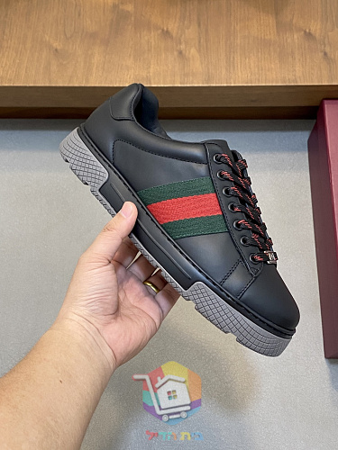 נעלי סניקרס Gucci Ace בשלושה גוונים 24