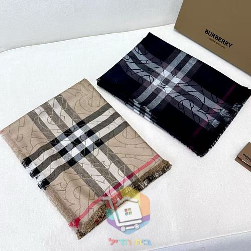 צעיף Burberry במשבצות בשני גוונים, 70x220 ס"מ 21