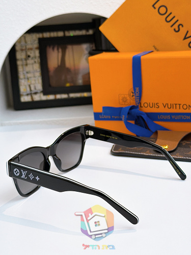 משקפי שמש Louis Vuitton LV Line, שחור עם מסגרת לבנה 5