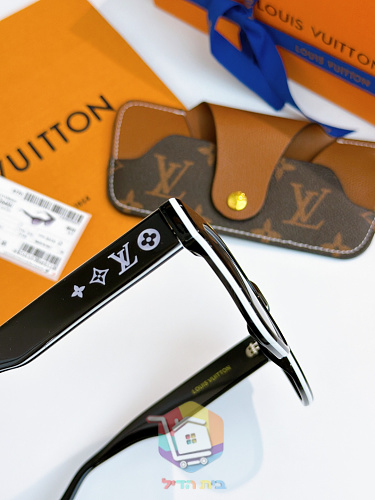 משקפי שמש Louis Vuitton LV Line, שחור עם מסגרת לבנה 12