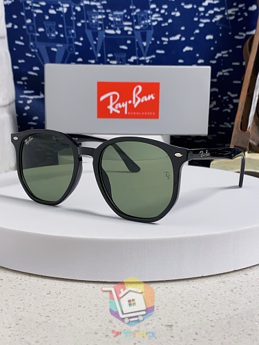 משקפי שמש Ray-Ban RB4147 Boyfriend בשישה גוונים 20