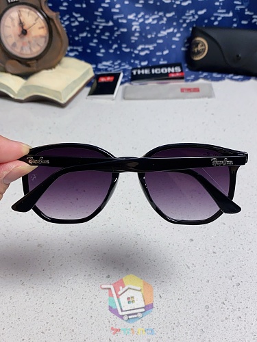 משקפי שמש Ray-Ban RB4147 Boyfriend בשישה גוונים 27