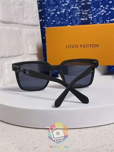 משקפי שמש Louis Vuitton מרובעים, חמישה צבעים, תמונה 9