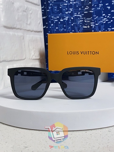 משקפי שמש Louis Vuitton מרובעים, חמישה צבעים, תמונה 11