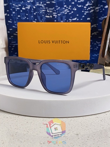משקפי שמש Louis Vuitton מרובעים, חמישה צבעים, תמונה 22