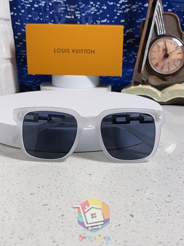 משקפי שמש Louis Vuitton מרובעים, חמישה צבעים, תמונה 24