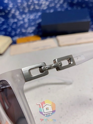 משקפי שמש Louis Vuitton מרובעים, חמישה צבעים, תמונה 26