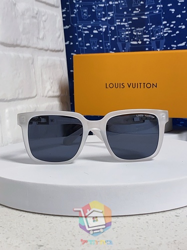 משקפי שמש Louis Vuitton מרובעים, חמישה צבעים, תמונה 30