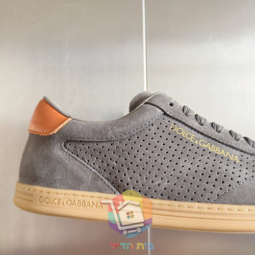 Dolce & Gabbana Sneaker aus perforiertem Leder, in sechs Farben 25