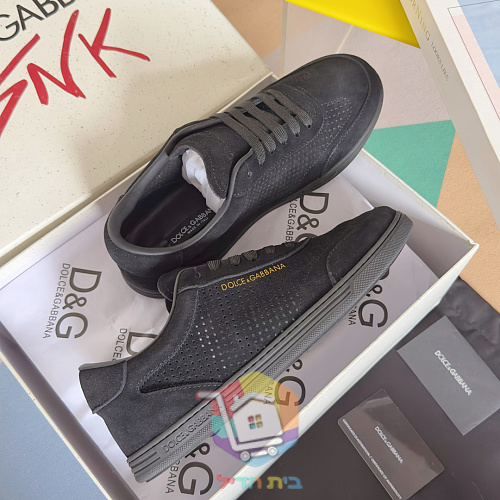 Dolce & Gabbana Sneaker aus perforiertem Leder, in sechs Farben 46