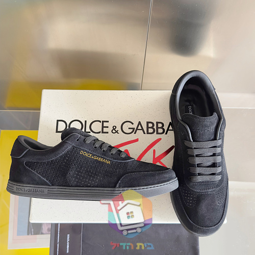 Dolce & Gabbana Sneaker aus perforiertem Leder, in sechs Farben 54