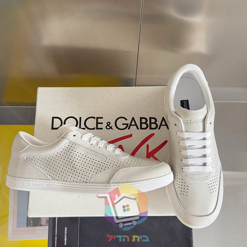 Dolce & Gabbana Sneaker aus perforiertem Leder, in sechs Farben 55