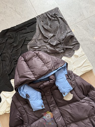 מעיל פוך Moncler Cyclone עם שרוולים נתיקים, חום, תמונה 4