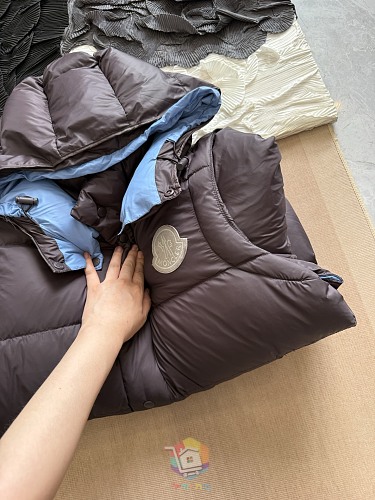 מעיל פוך Moncler Cyclone עם שרוולים נתיקים, חום, תמונה 7