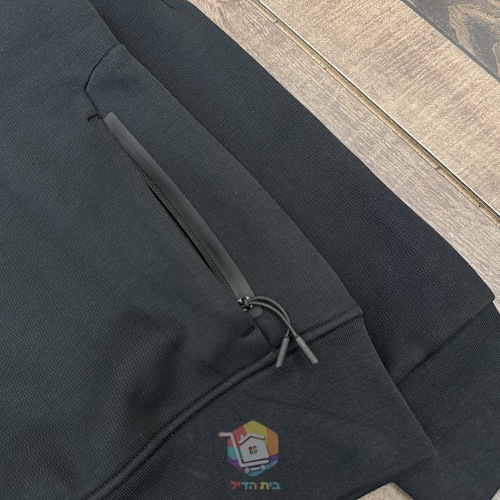 סווטשירט Under Armour עם צווארון עגול וכיס רוכסן בצד, שחור או כחול כהה, תמונה 4