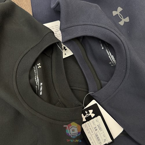 סווטשירט Under Armour עם צווארון עגול וכיס רוכסן בצד, שחור או כחול כהה, תמונה 6