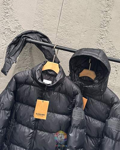 מעיל פוך Burberry עם קפוצ'ון, שחור, תמונה 10