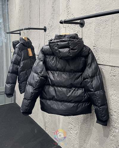מעיל פוך Burberry עם קפוצ'ון, שחור, תמונה 11