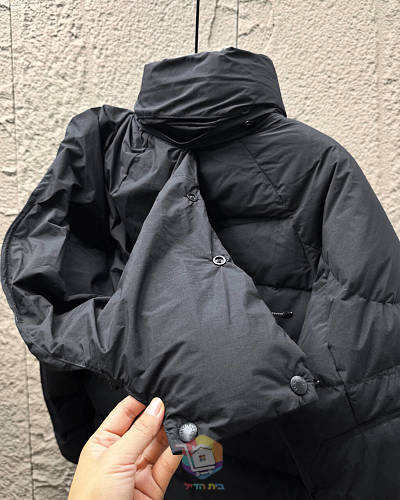 מעיל פוך Moncler עם קפוצ'ון וכיסי חזה, לבן או שחור, תמונה 4