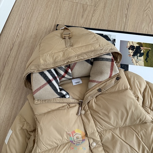 מעיל פוך Burberry עם קפוצ'ון בבטנת משבצות, בז' או שחור, תמונה 4