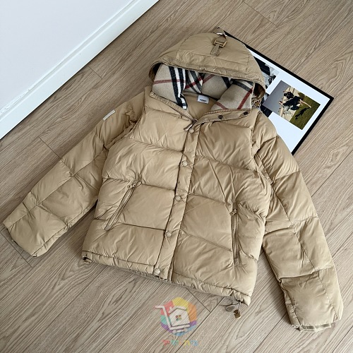 מעיל פוך Burberry עם קפוצ'ון בבטנת משבצות, בז' או שחור, תמונה 8