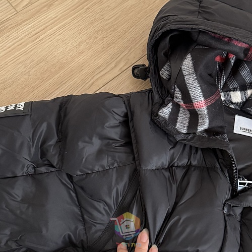 מעיל פוך Burberry עם קפוצ'ון בבטנת משבצות, בז' או שחור, תמונה 10